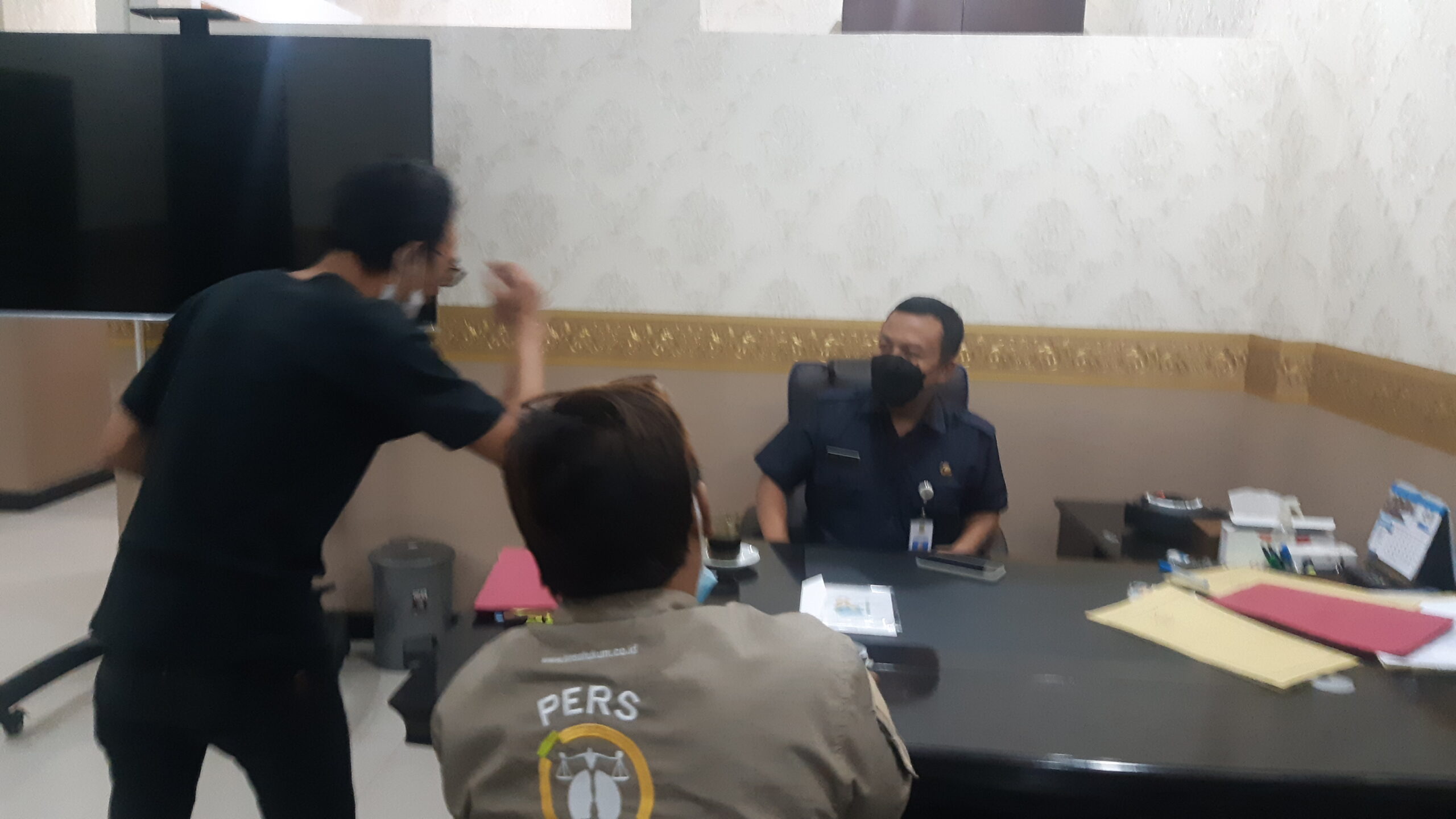 LensaHukum.co.id - IMG 20211116 WA0101 scaled - Plt. Kadis Cipta Karya Beni Saputra Angkat Bicara " Wartawan Tidak Kompeten Secara Kasat Mata Dalam Uji Teknis di Lapangan